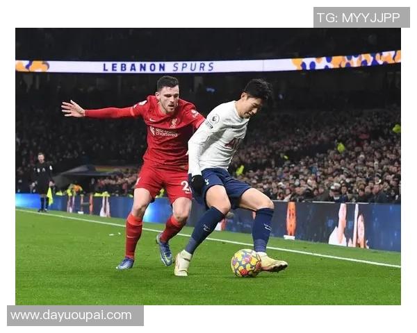 英超激战：那不勒斯与热刺战成平局补时进球引发全场狂欢与转会传闻